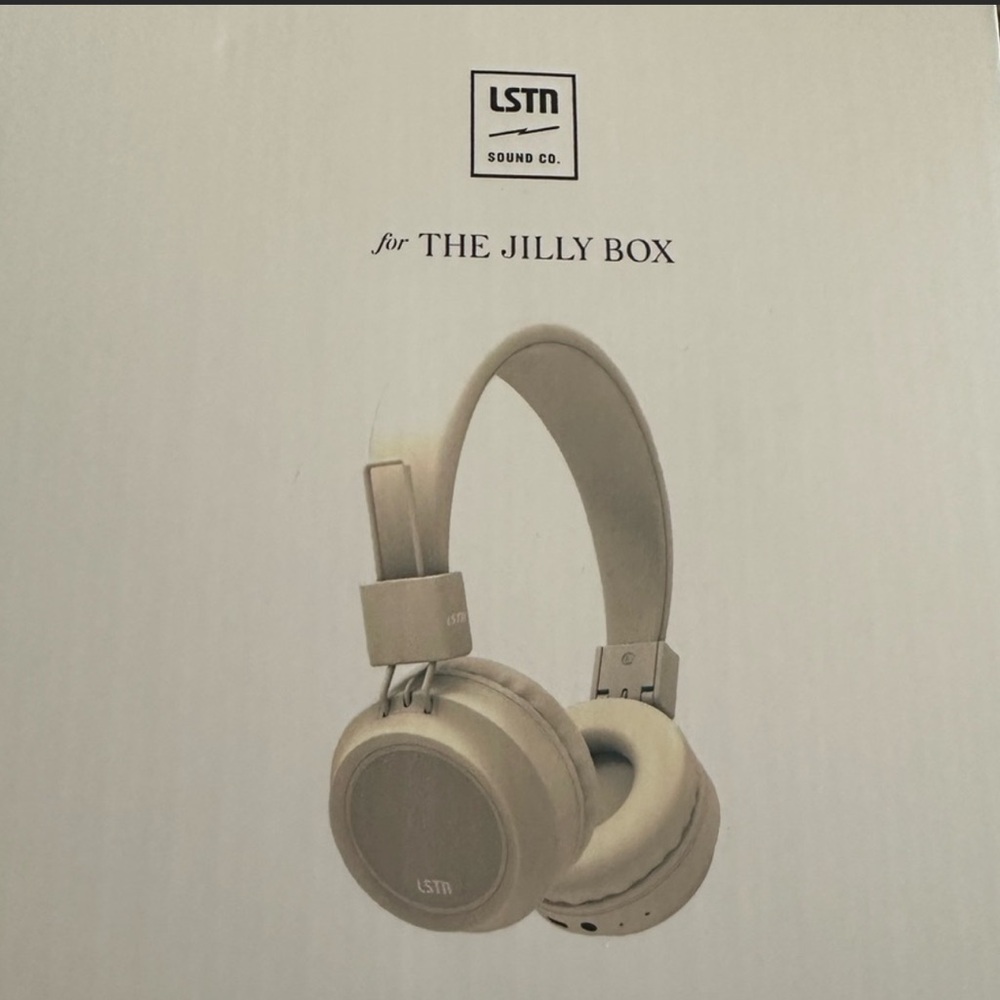 Brand new tan coloured headphones from Jilly Box